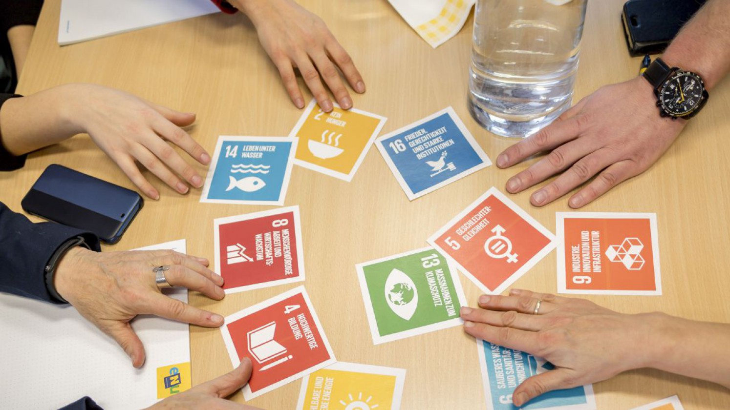 Unsere Weiterbildungen für Pädagogen/innen fördern die Umsetzung der 17 globalen Entwicklungsziele, auch Sustainable Development