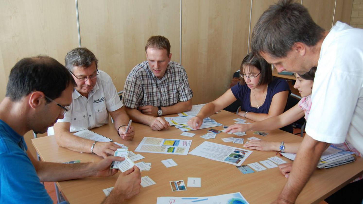 Beim Aufgabe lösen im Workshop Volle Power - der Energieworkshop für Pädagogen/innen.